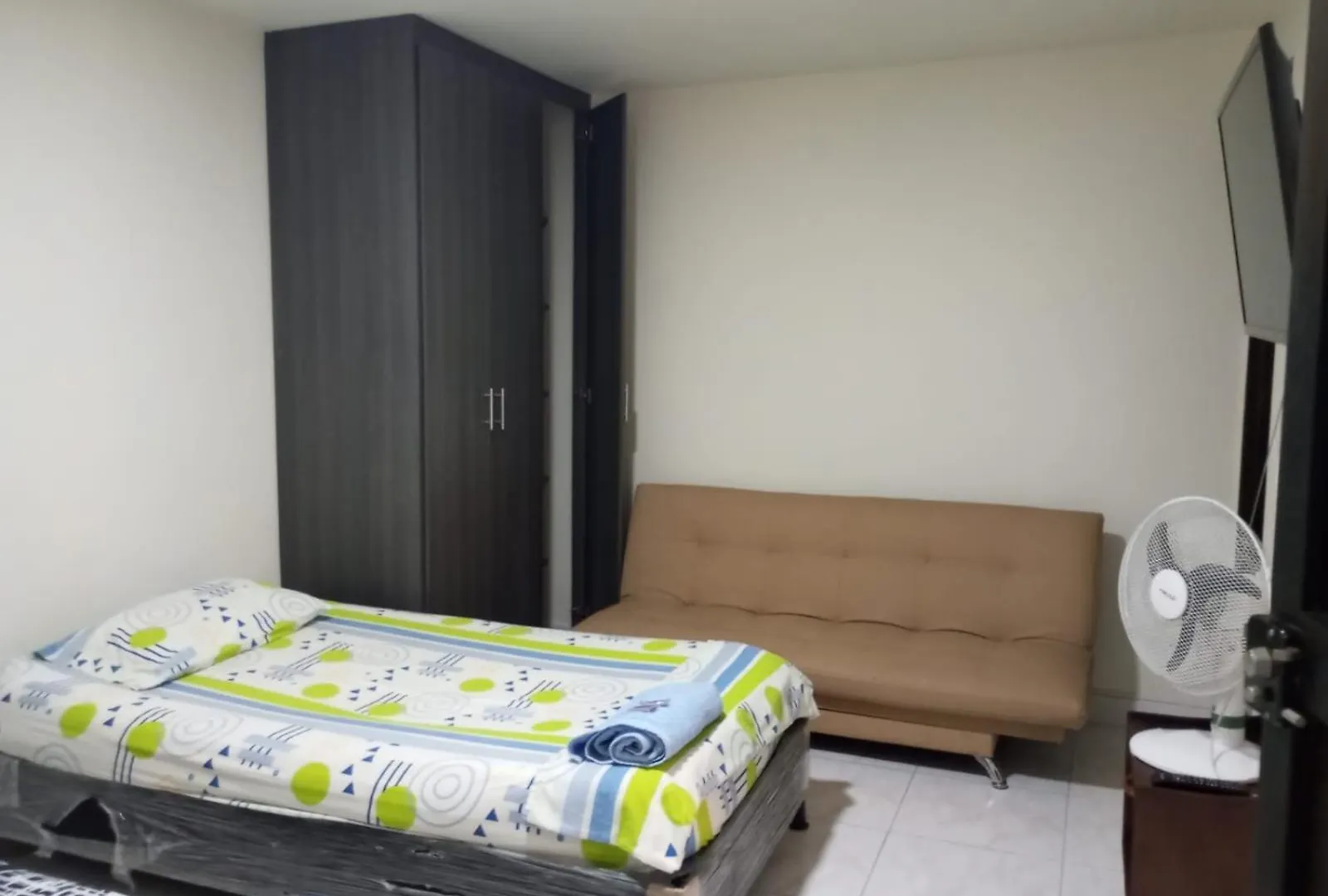 Apartamento Aparta-Estudio Amoblado En Medellin, Campo Valdes